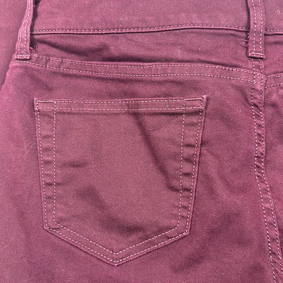 St John’s Bay straight leg Jean burgundy wine Size 10 petite - Picture 8 of 16